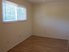6417 SW 9th Ave in Gainesville, FL - Building Photo - Building Photo