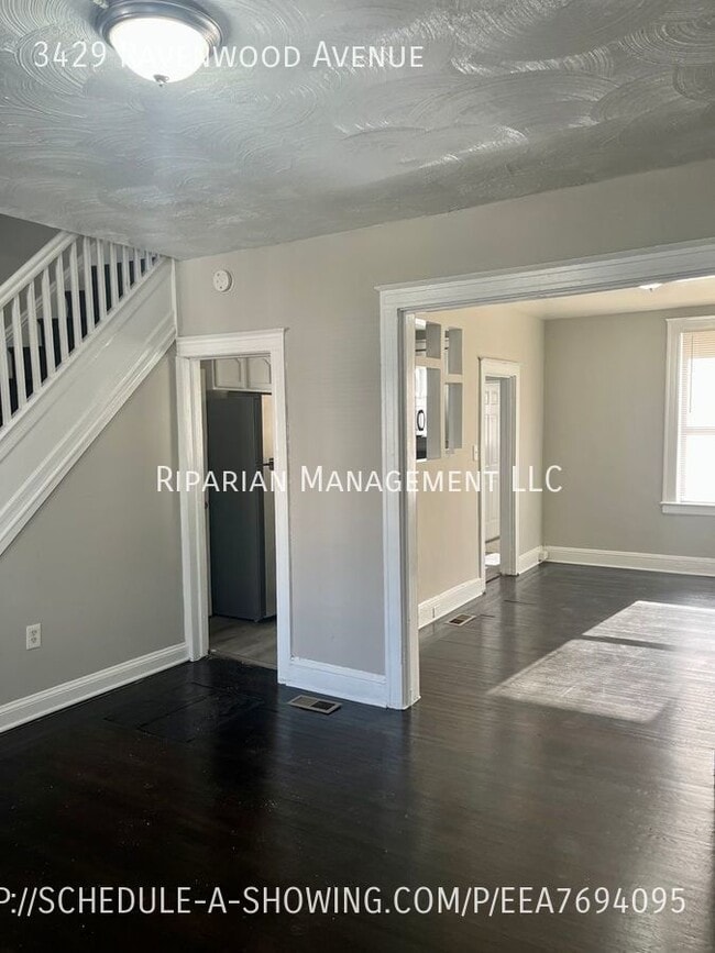 3429 Ravenwood Ave photo'