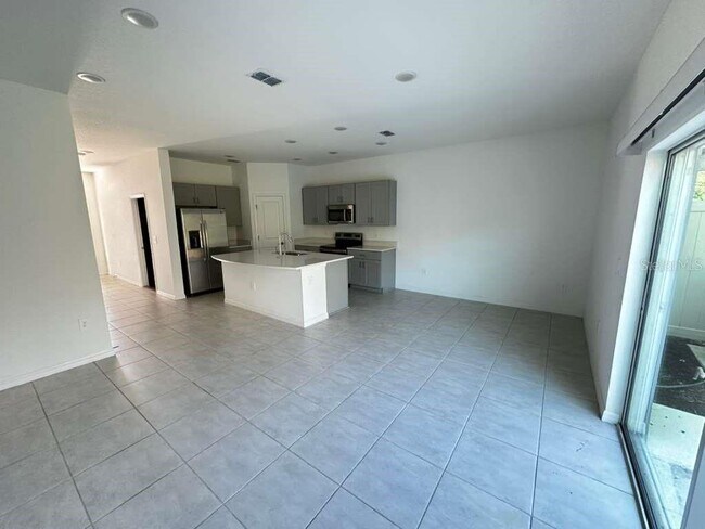 3631 Mayfair St in Kissimmee, FL - Building Photo - Building Photo