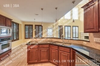 1315 El Matorral in San Antonio, TX - Building Photo - Building Photo