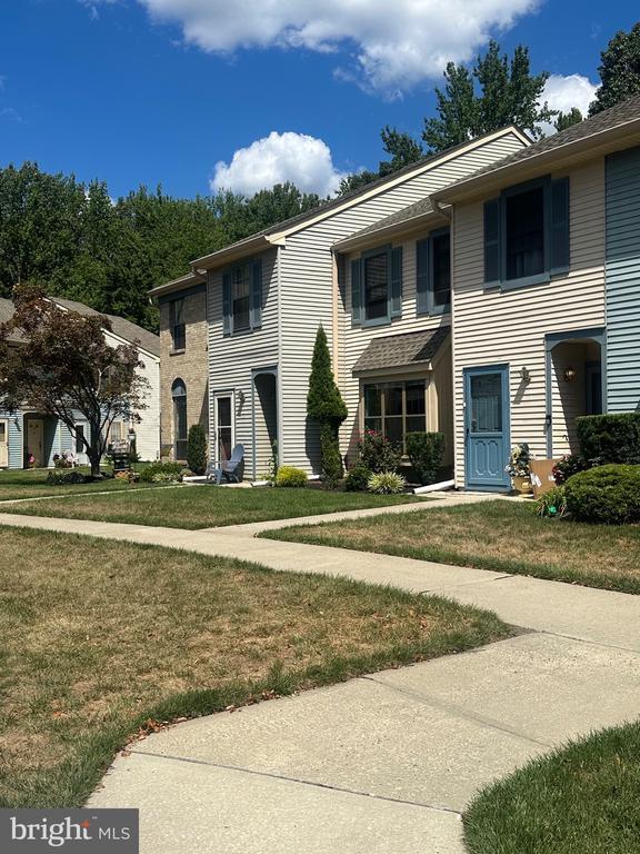 158 Wyndham Pl in Trenton, NJ - Building Photo - Building Photo