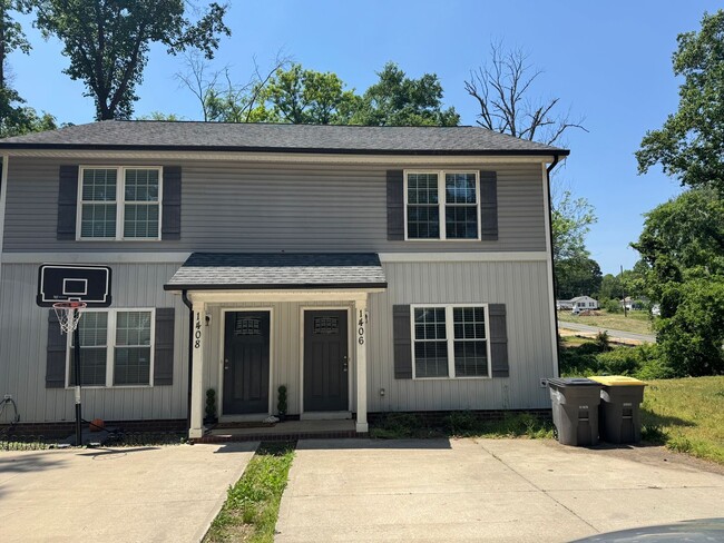 property at 1406 Branch Ave