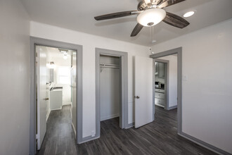 5248 Almont St in Los Angeles, CA - Building Photo - Building Photo