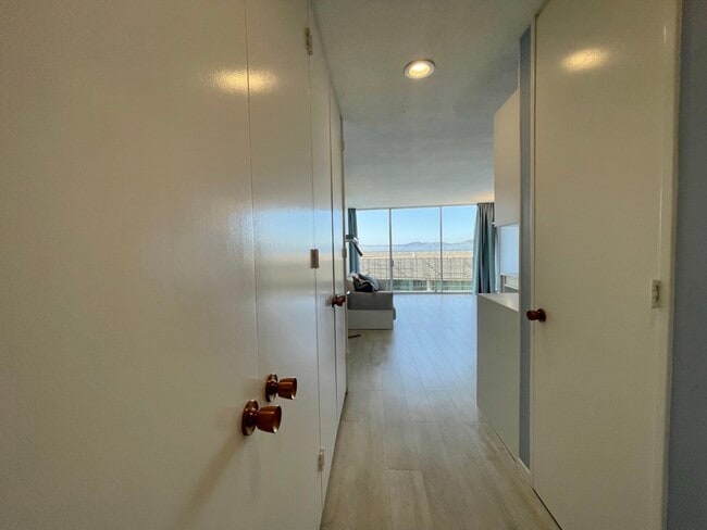 1050 N Point St in San Francisco, CA - Building Photo - Building Photo