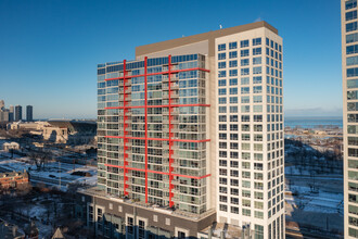 Museum Park Place & Harbor View in Chicago, IL - Building Photo - Building Photo