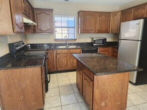7102 Lo Chalmers Ln in Garland, TX - Building Photo - Building Photo