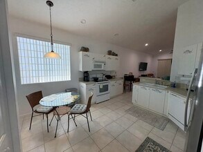 15426 Fiorenza Cir in Delray Beach, FL - Building Photo - Building Photo