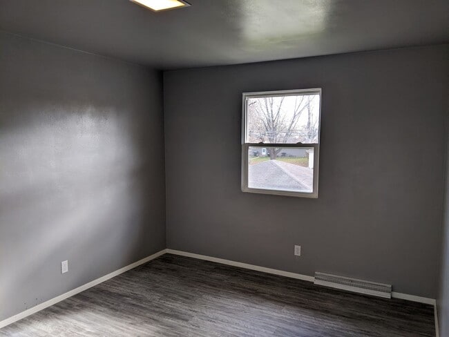 1727 Silvercrest Dr in Appleton, WI - Building Photo - Building Photo