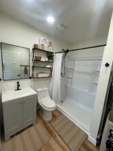 942 Ruby Dr in Vista, CA - Building Photo - Building Photo