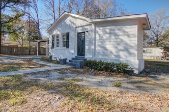 2615 Warm Ave in Charleston, SC - Building Photo - Building Photo