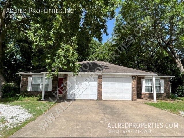 1704 N Lewis Ave in Fayetteville, AR - Building Photo - Building Photo