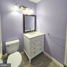 8202 Catbird Cir in Lorton, VA - Building Photo - Building Photo