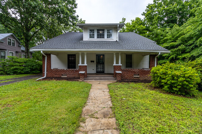 property at 3224 Garden Dr
