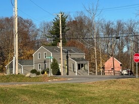 480 Newington Rd in Newington, NH - Building Photo