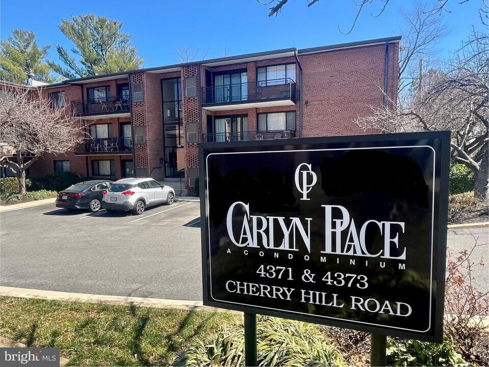 4373 Cherry Hill Rd-Unit -306 in Arlington, VA - Building Photo