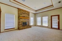 1104 Wimbledon Ln in Plano, TX - Foto de edificio - Building Photo