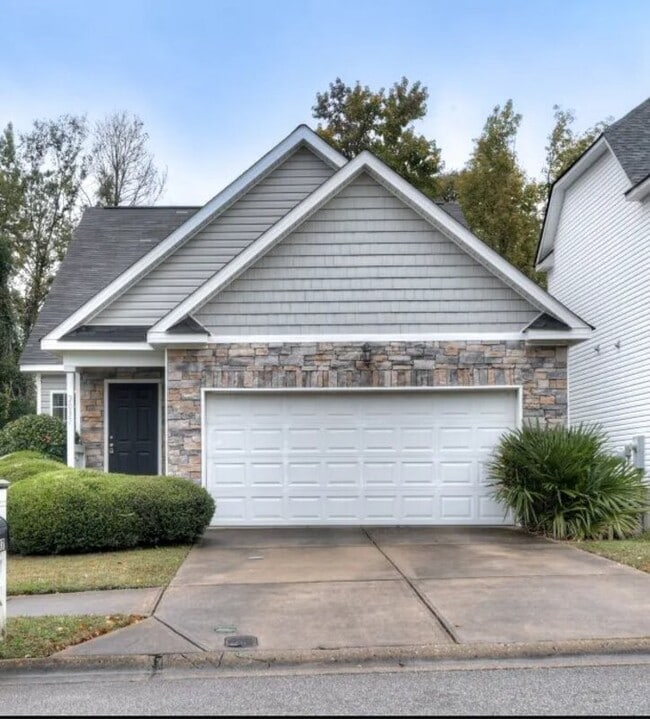 property at 2037 Dundee Way