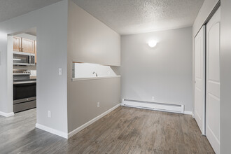 Maplewood Square Apartments in Greenville, MI - Foto de edificio - Interior Photo