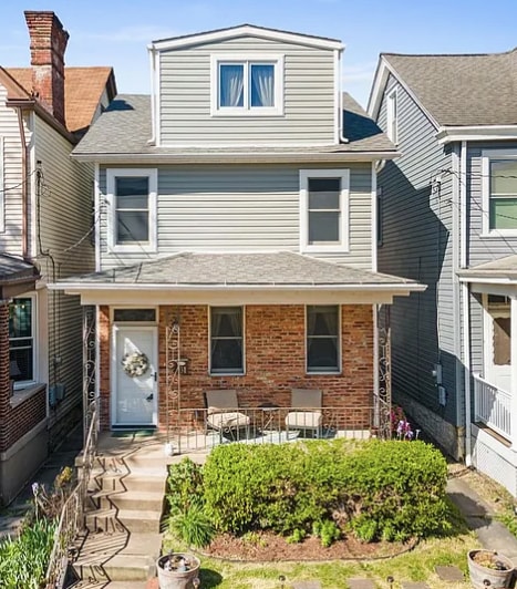 property at 131 4th St