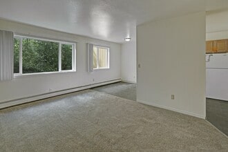 The Glen in Anchorage, AK - Building Photo - Building Photo