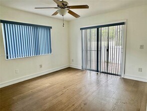 18880 NW 57th Ave in Hialeah, FL - Building Photo - Building Photo