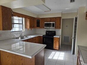 5771 Helen St in Mobile, AL - Building Photo - Building Photo