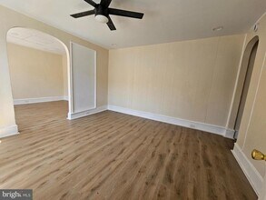 718 S 52nd St in Philadelphia, PA - Building Photo - Building Photo