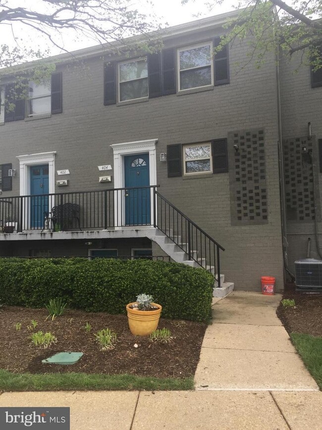 property at 404 N Armistead St