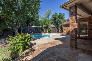4910 Shadowood Trl in Colleyville, TX - Building Photo