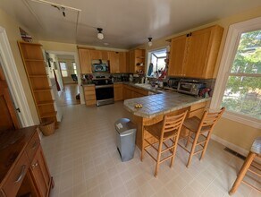 3049 Wheeler St in Berkeley, CA - Foto de edificio - Building Photo