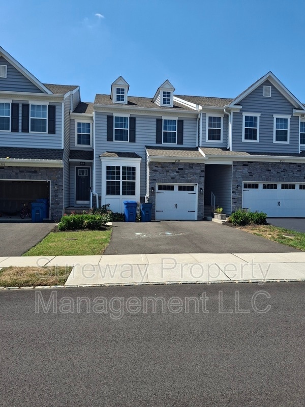property at 2503 Charleston Dr