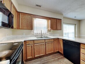 4404 Garden Club St in High Point, NC - Building Photo - Building Photo