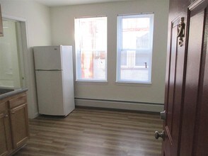 15 W Broadway-Unit -N in Derry, NH - Building Photo - Building Photo