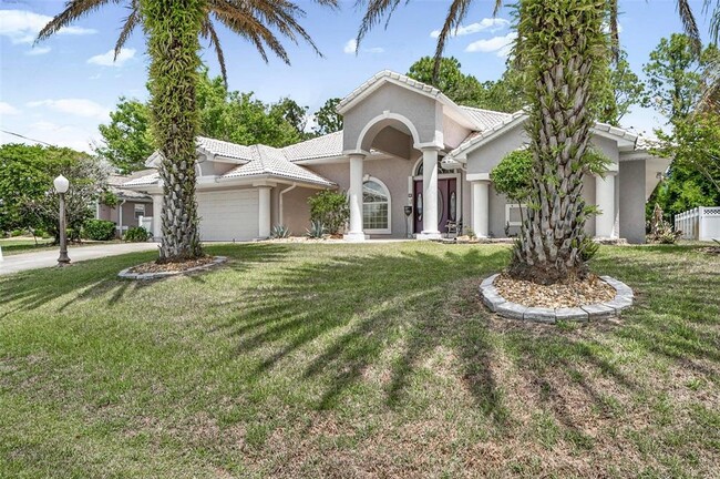 property at 20 Woodford Ln