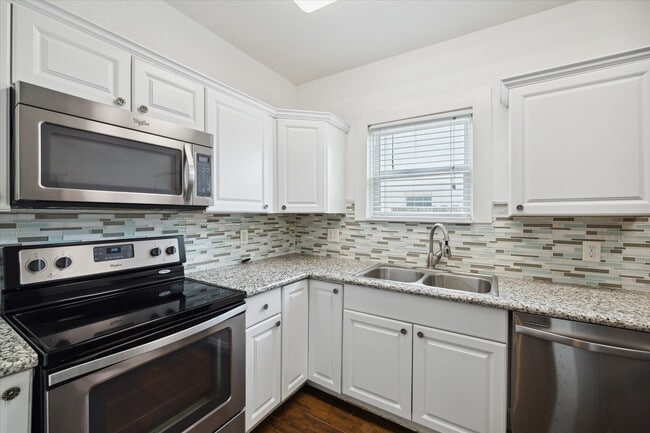 property at 2611 Isabella St