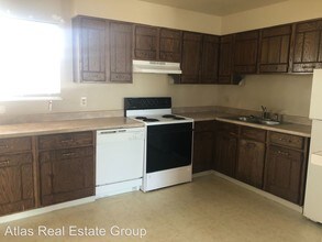 2840 Montebello Dr W-Unit -Unit 4 in Colorado Springs, CO - Foto de edificio - Building Photo