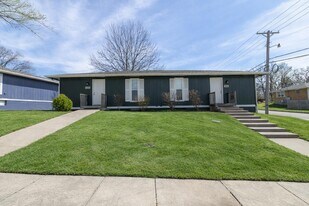 204 Wheaton Ct in Columbia, MO - Building Photo
