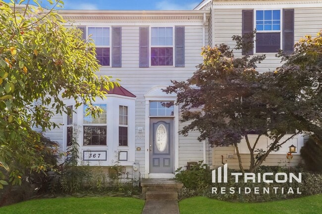 property at 367 Woodland Green Ct