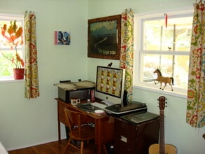 126 Rumbough Pl in Asheville, NC - Building Photo - Building Photo