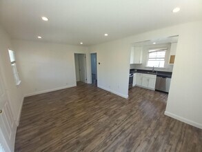 118-118 Anita Rd in Burlingame, CA - Building Photo - Building Photo