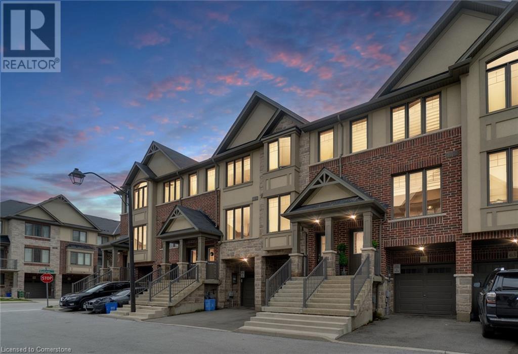 61 Farley Ln in Hamilton, ON - Building Photo