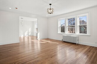 6 Lanark Rd, Unit 3 in Brookline, MA - Building Photo - Building Photo
