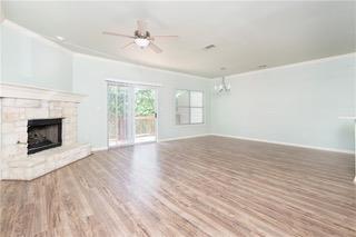 4801 E Oltorf St in Austin, TX - Foto de edificio - Building Photo