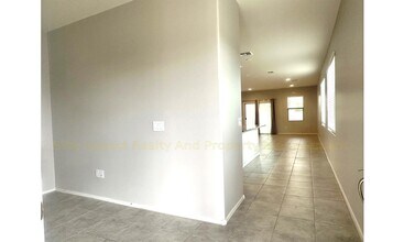 6662 E Via Pampas Morenas in Tucson, AZ - Building Photo - Building Photo