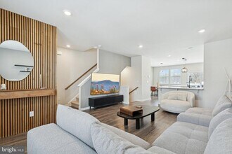 12 Palermo Ln in Mount Laurel, NJ - Building Photo - Building Photo