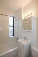 6157 N Kenmore Ave, Unit #508 in Chicago, IL - Building Photo - Building Photo