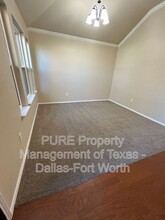 7628 Hollow Forest Dr in Fort Worth, TX - Building Photo - Building Photo