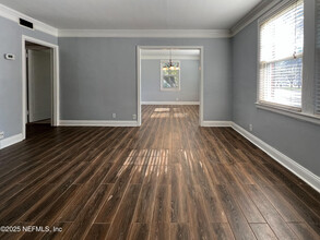 935 Landon Ave in Jacksonville, FL - Building Photo - Building Photo