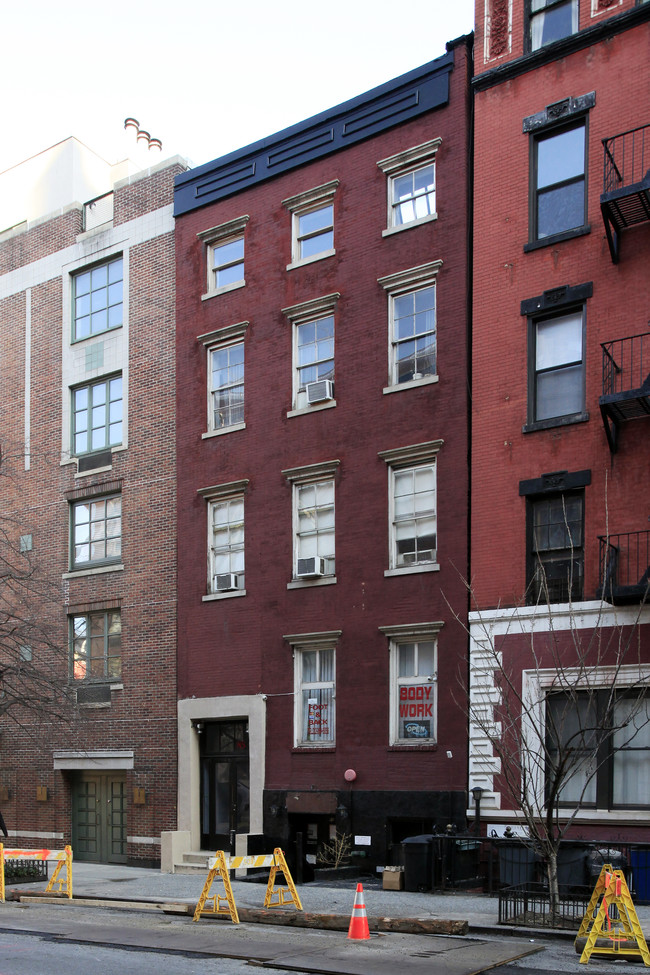 85 Washington Pl in New York, NY - Foto de edificio - Building Photo