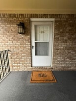 514 N Petway St, Unit 308 in Franklin, TN - Building Photo